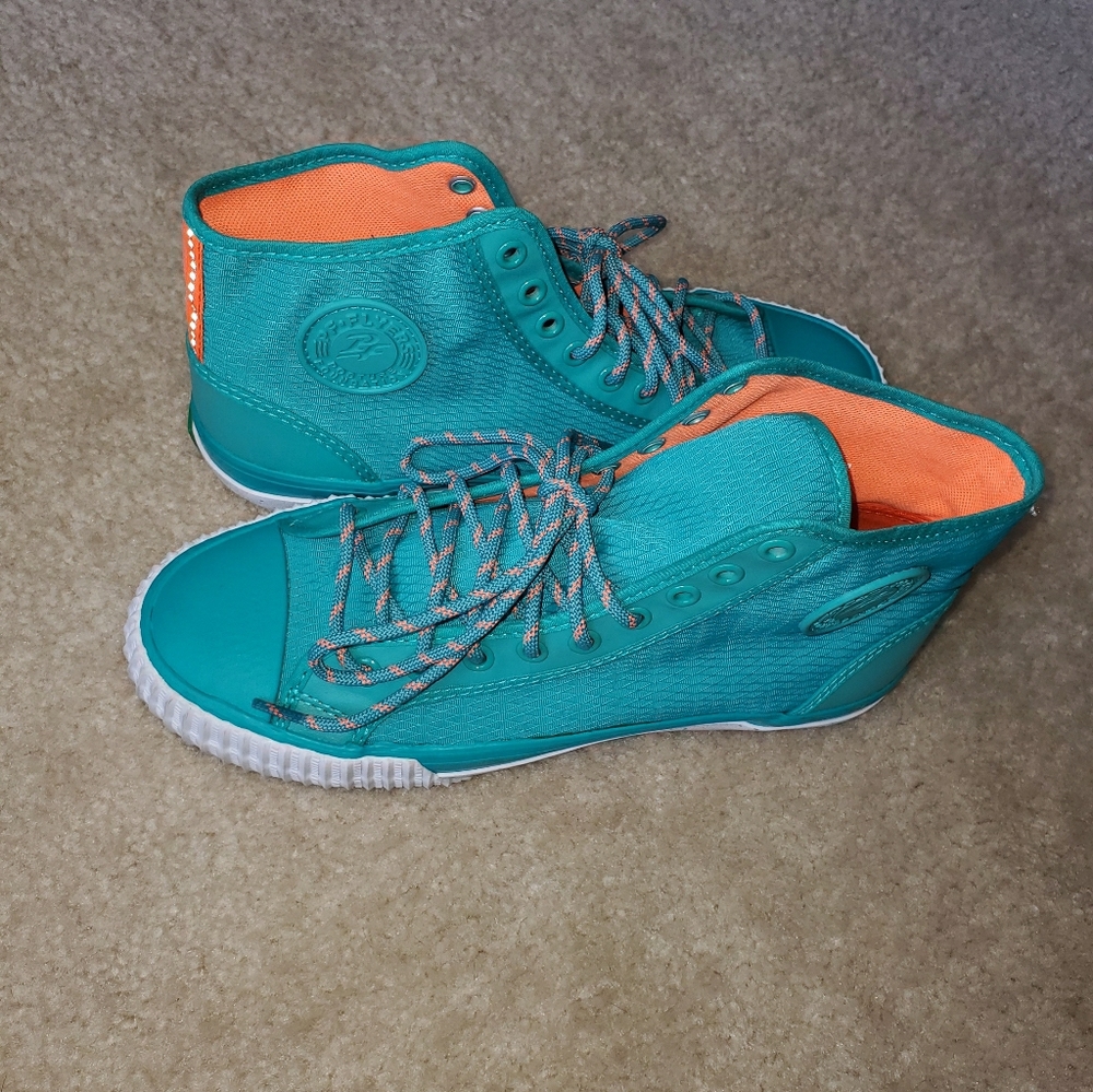 PF Flyers